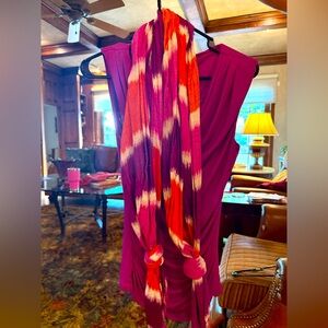 Women’s tank with scarf